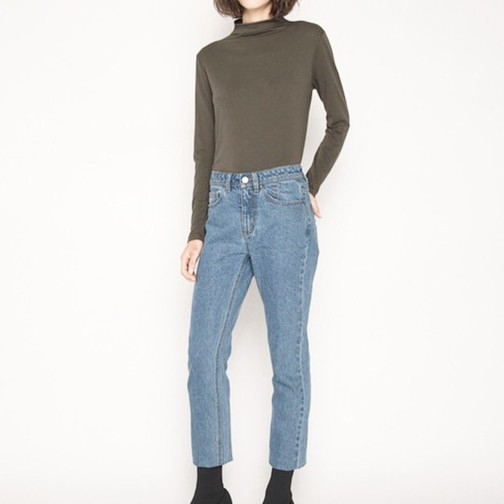 Oak and fort medium indigo straight leg jeans